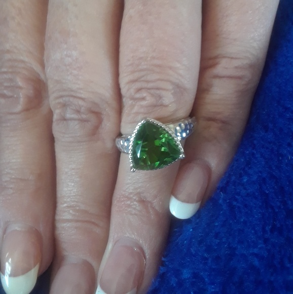 unknown Jewelry - 🌻 Color of the Season 🌻 Chartreuse Quartz Ring🌻